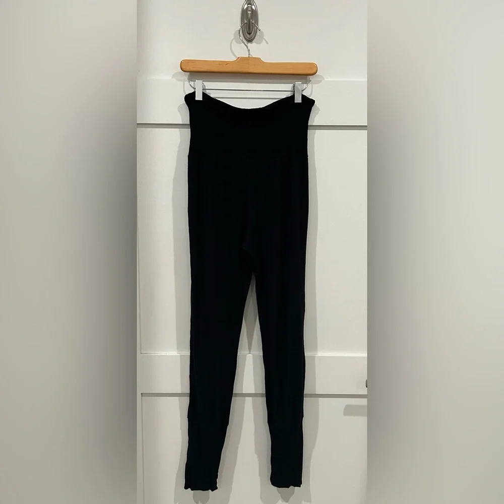 Pink Lotus Joggers - Picture 4 of 5